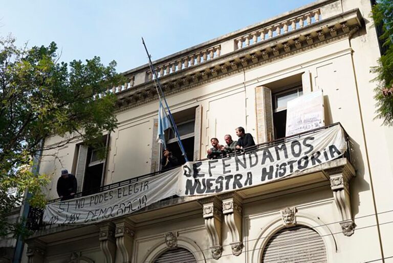 La Justicia aceptó al Gobierno como querellante en una causa contra Grabois por usurpación