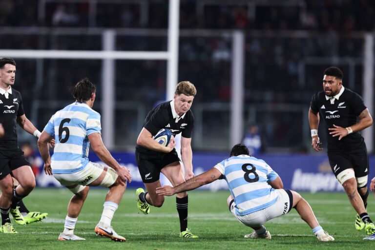 Los Pumas buscarán un triunfo histórico ante los All Blacks en la segunda fecha del Rugby Championship: hora, TV y formaciones Los Pumas buscarán un triunfo histórico ante los All Blacks en la segunda fecha del Rugby Championship: hora, TV y formaciones