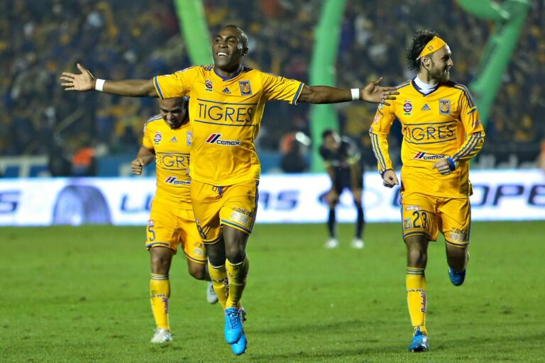 Pasó por Boca, ganó la Libertadores, lo buscó River e incursionó como cantante de salsa: “Me gusta mucho la música”