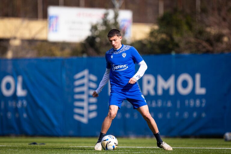 Se negó a renovar tras recuperarse de una rotura de ligamentos, se iría a Europa y Vélez lo separó del plantel: el duro comunicado del club
