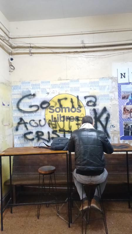 Violencia en la Facultad de Derecho: así fue la brutal pelea entre agrupaciones libertarias y peronistas en un pasillo