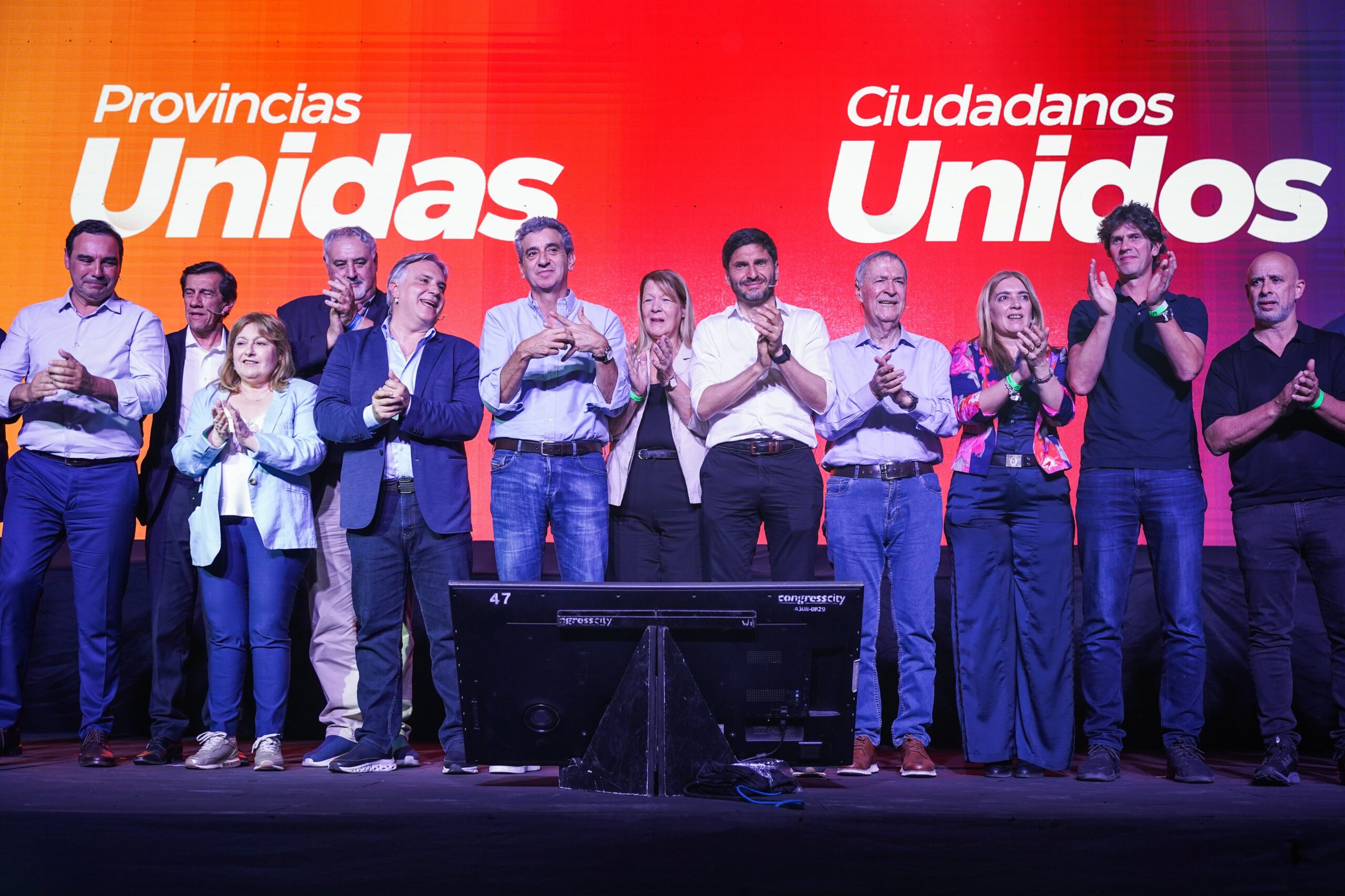 Con cierres de campaña simultáneos, Provincias Unidas se presentó como alternativa a Milei y al kirchnerismo