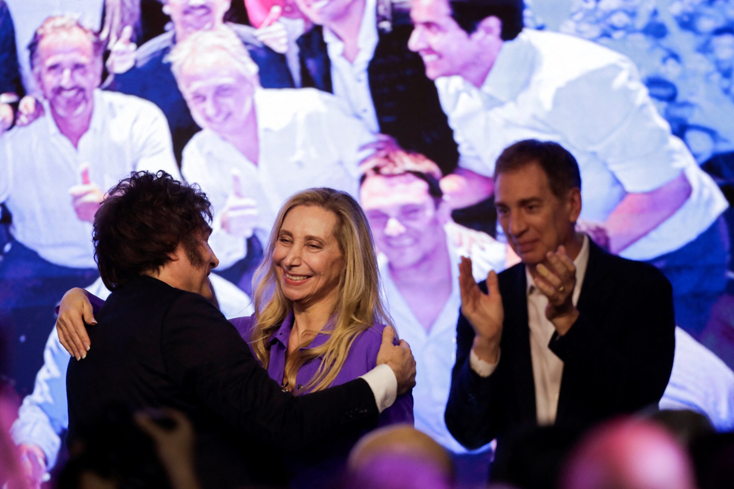 El comando de campaña del Gobierno se reunió por última vez para celebrar la victoria: las claves del triunfo