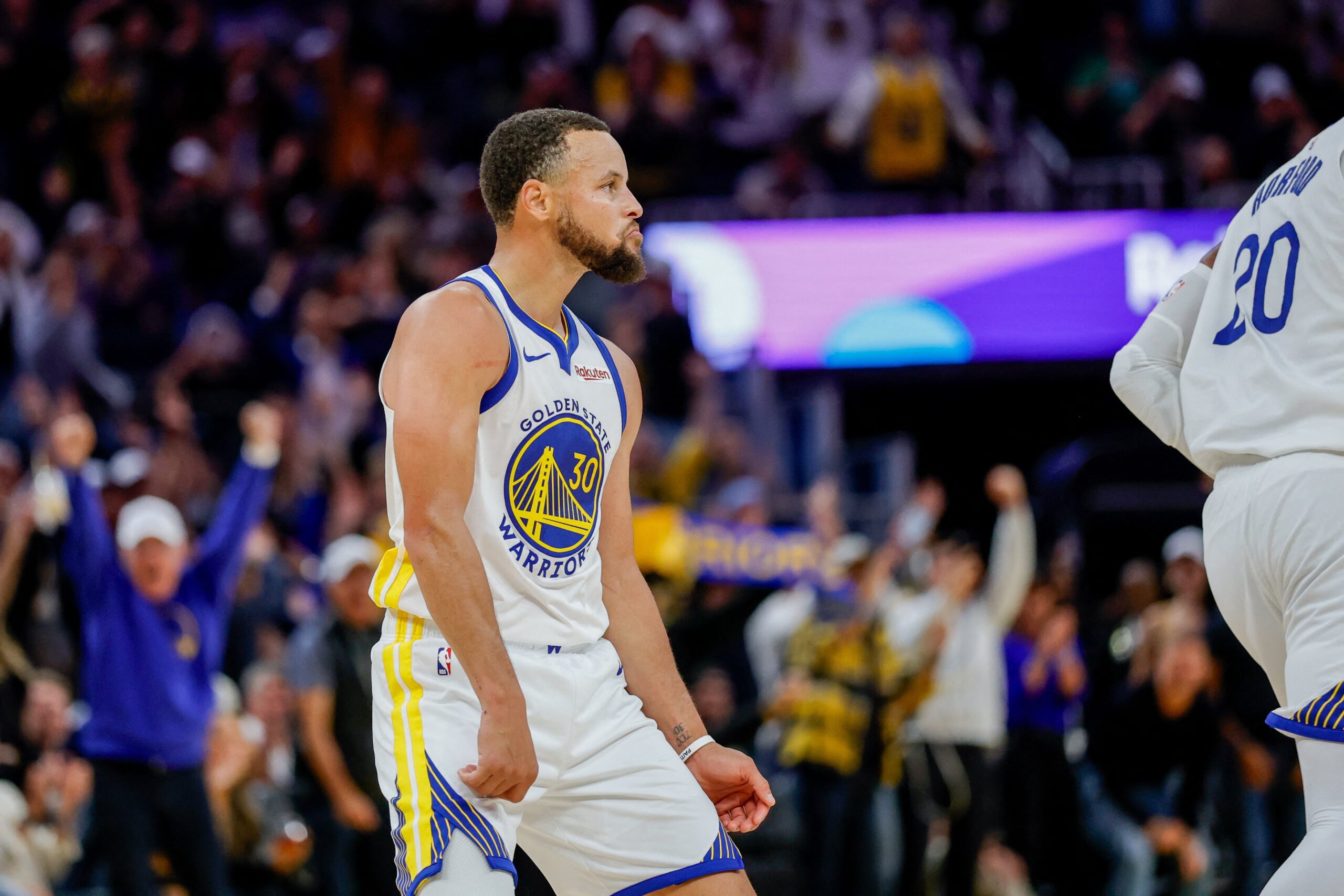 En medio del escándalo, otro partido increíble en la NBA: los 50 puntos que no alcanzaron para derrotar a Curry