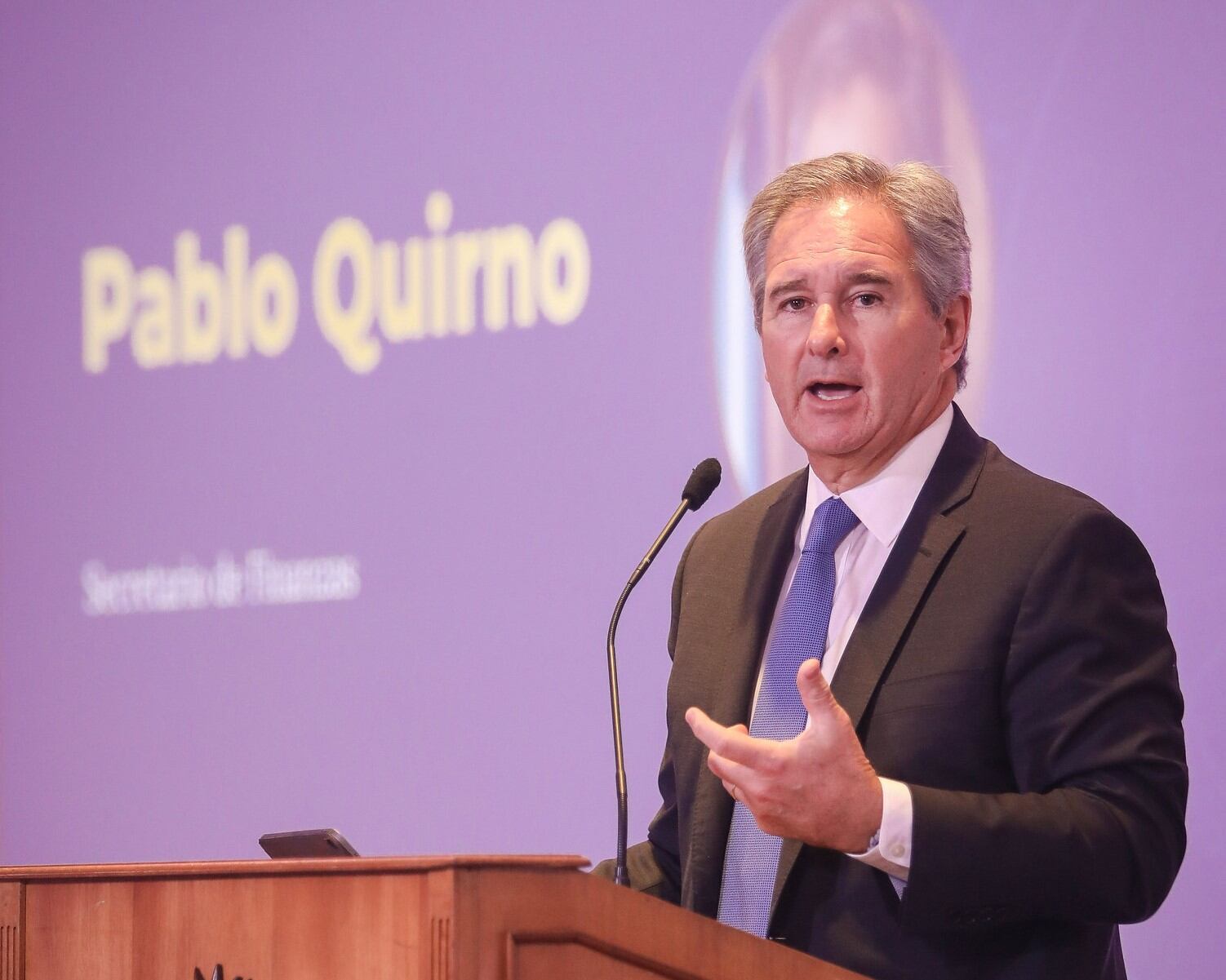 Milei le tomará juramento a Pablo Quirno como Canciller y analiza dejar el resto de los cambios para diciembre