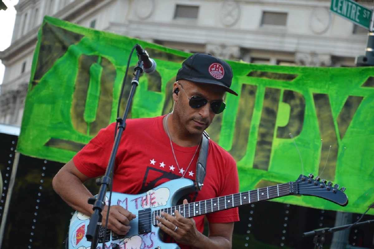 Tom Morello elige su canción favorita de Neil Young: «Soy fan de ese riff enorme»